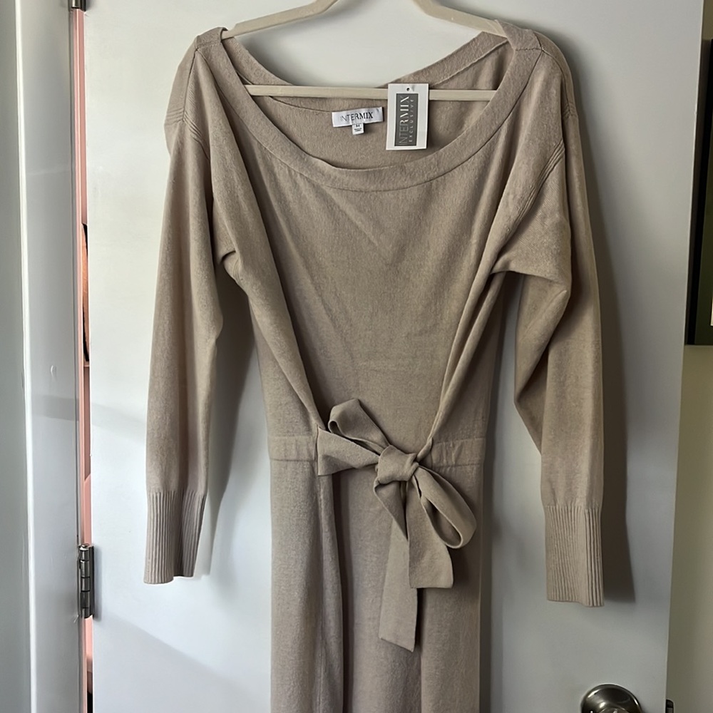 Intermix sweater dress - Picture 3 of 4